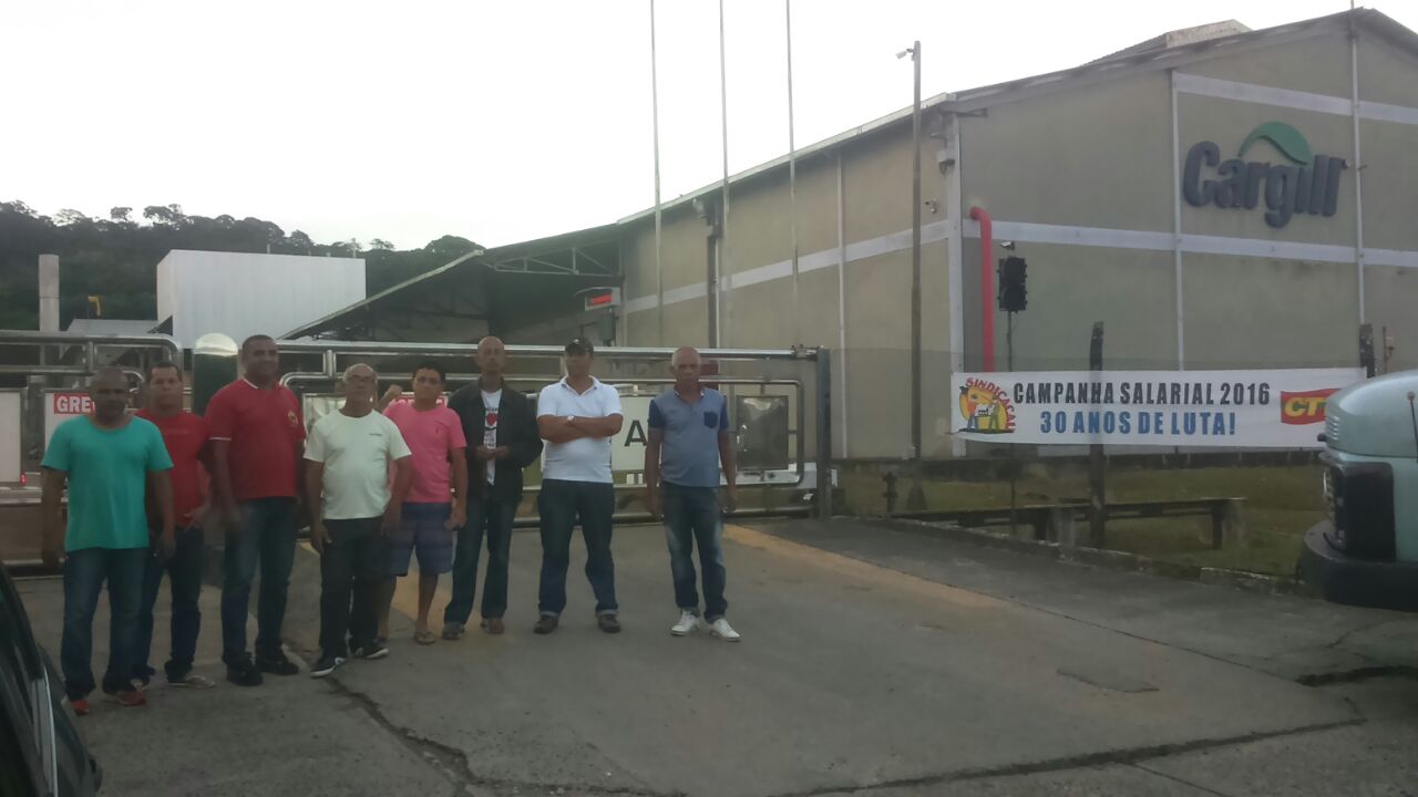 Membros do Sindicacau.