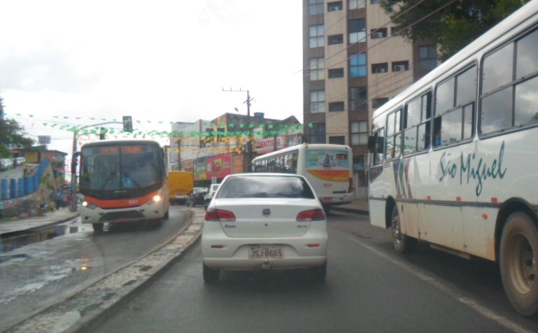 Rua Bento Berillo, Centro de Ilhéus. Imagem: Thiago Dias/Blog do Gusmão.