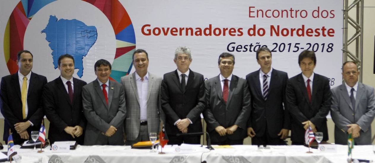 Governadores dos nove estados do Nordeste. Imagem: Hans von Manteuffel.