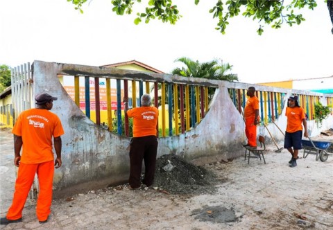 Obras na Creche Municipal Dom Eduardo. Imagem: SECOM/Ilhéus.